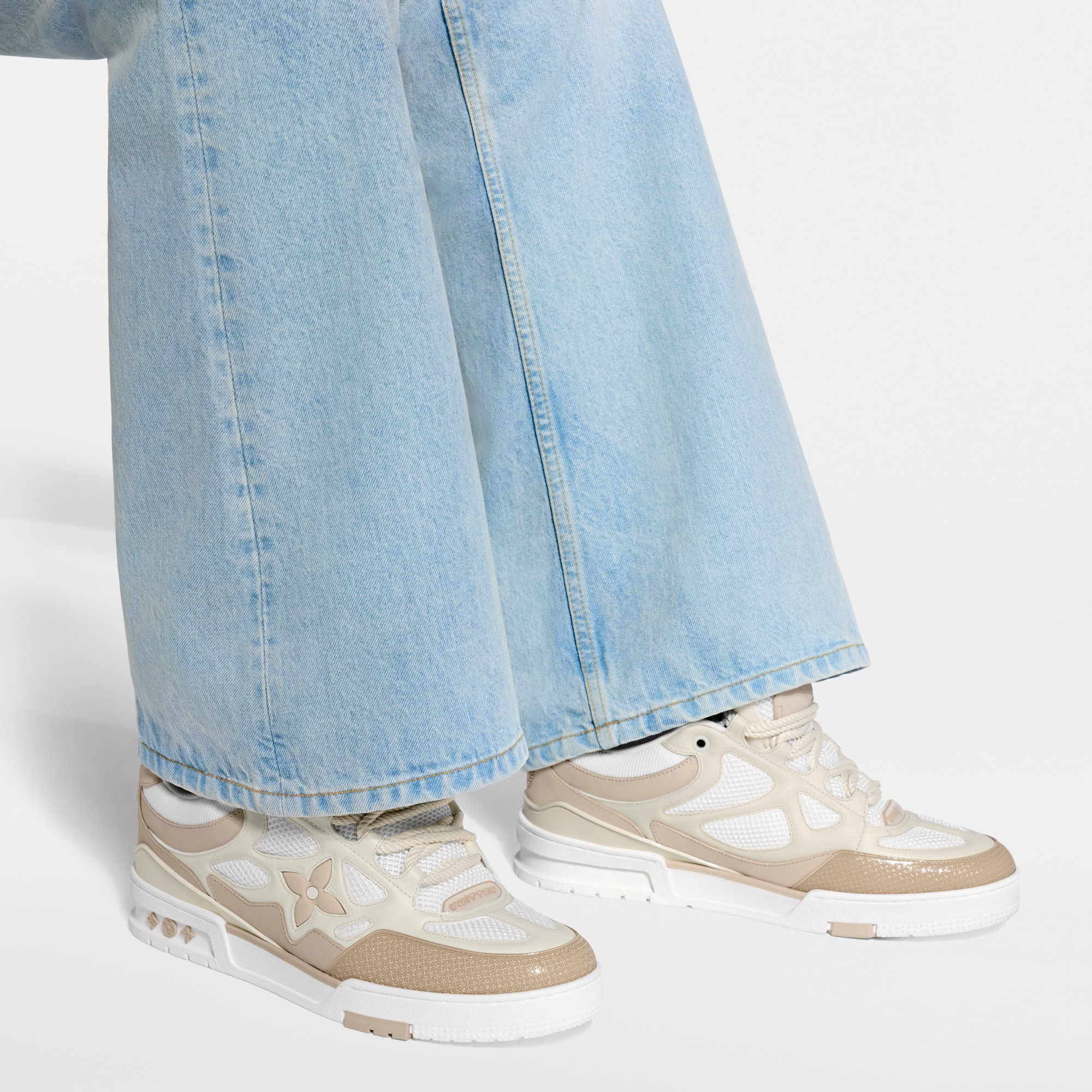 LV Skate Sneaker - Holiday Gifts for Him | LOUIS VUITTON